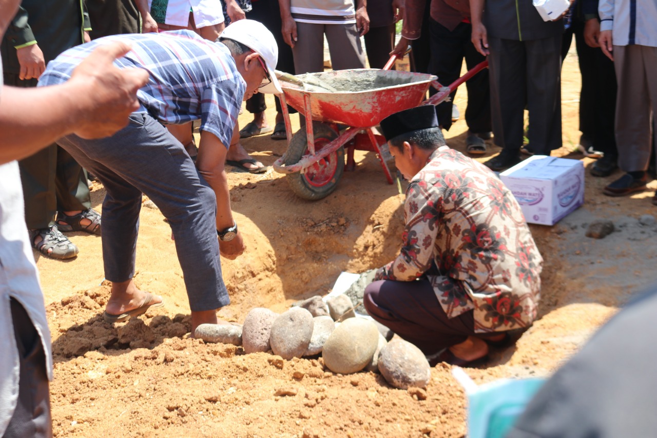 Peletakan Batu Pertama Tandai Pembangunan Masjid Dan Asrama Baru MIM