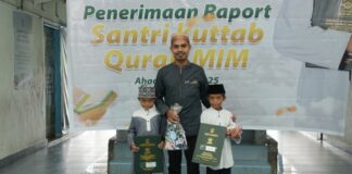 Pembagian Raport