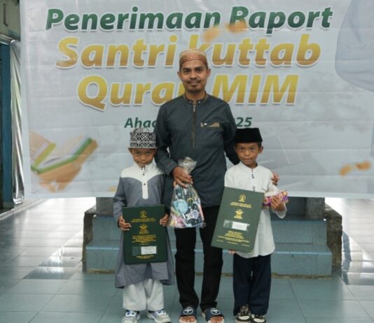 Pembagian Raport