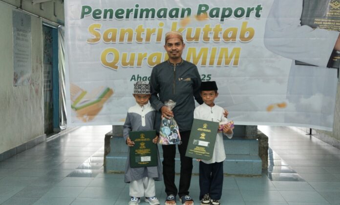 Pembagian Raport