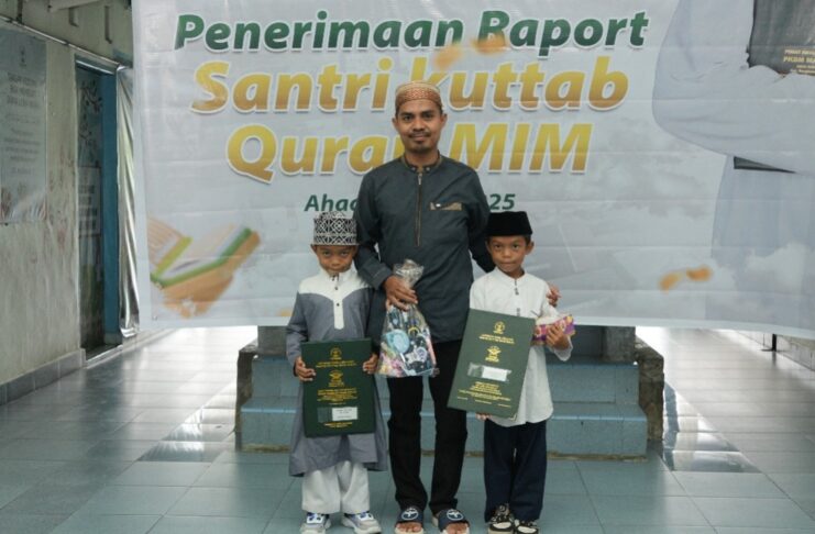 Pembagian Raport