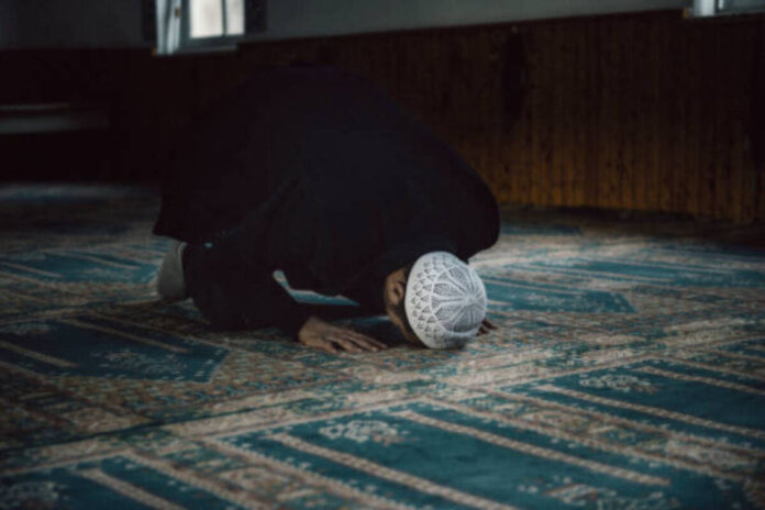 Bersujud