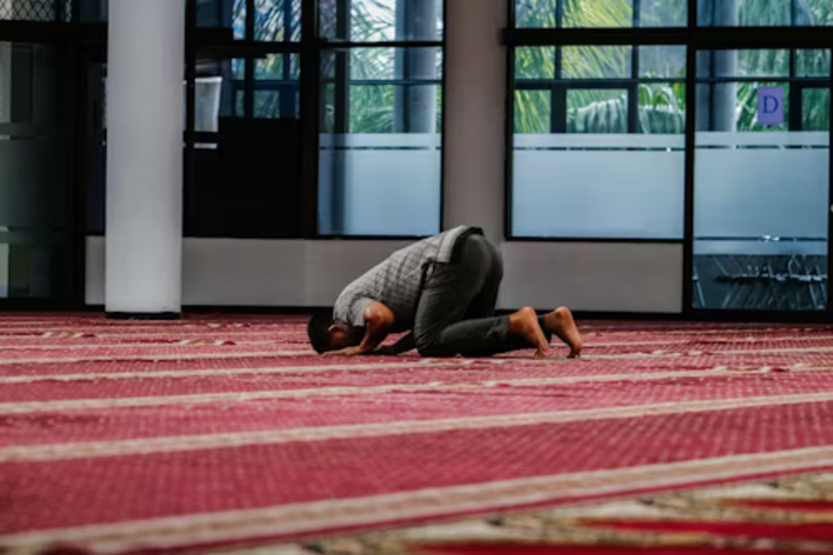 Sujud Sujud