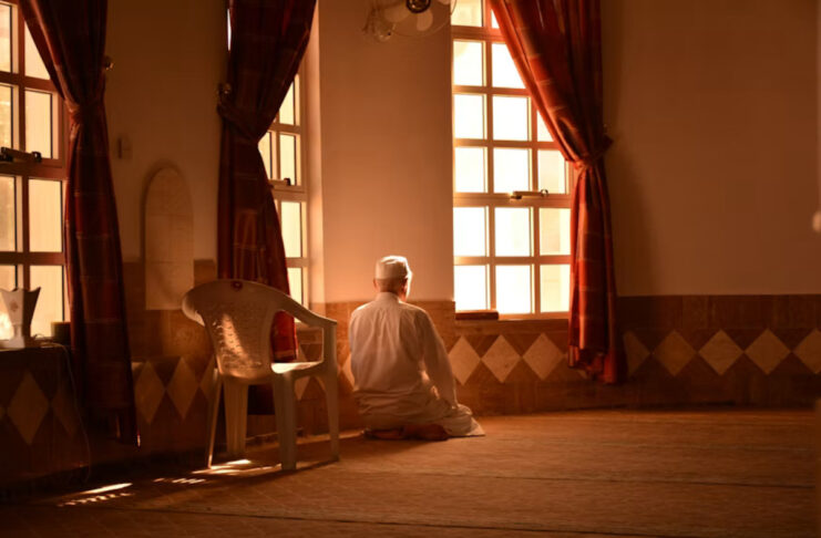 Di masjid